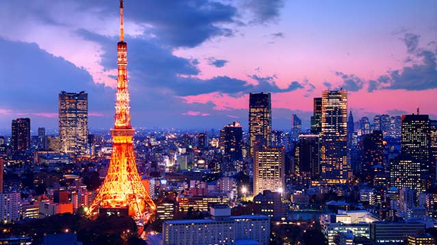 La Torre di Tokyo: Salire sulla Torre di Tokyo e Ammirare lo Spettacolare Panorama della Città